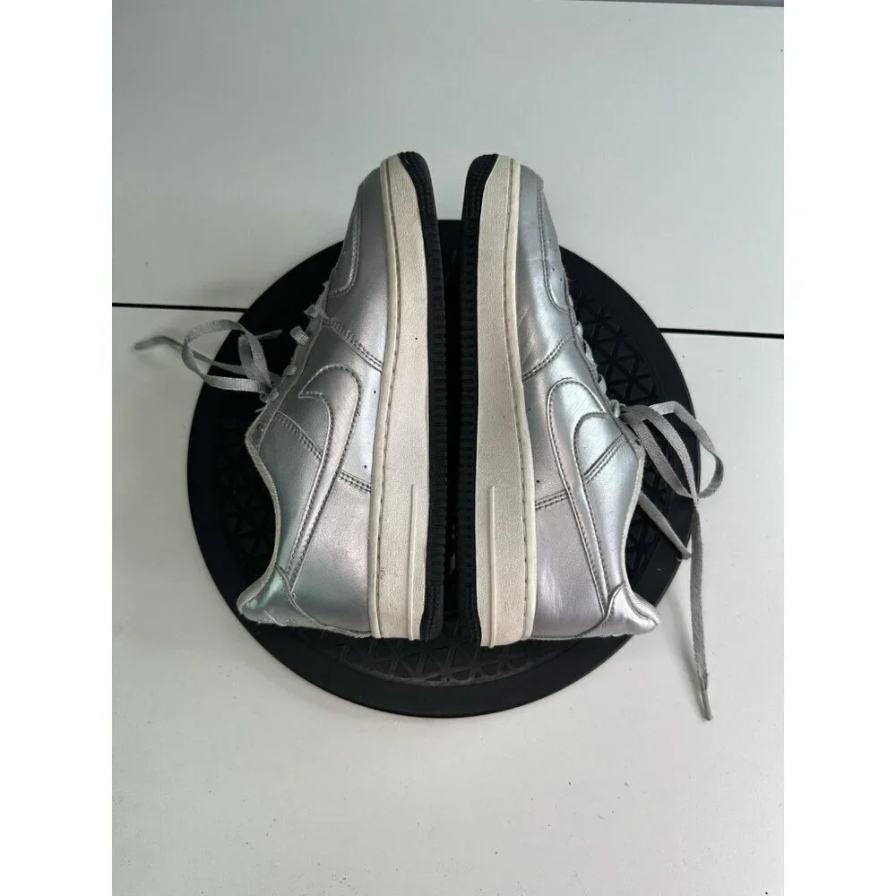 Nike Air Force 1 Low SE GS Girl's Sneakers Size 4.5Y Metallic Silver